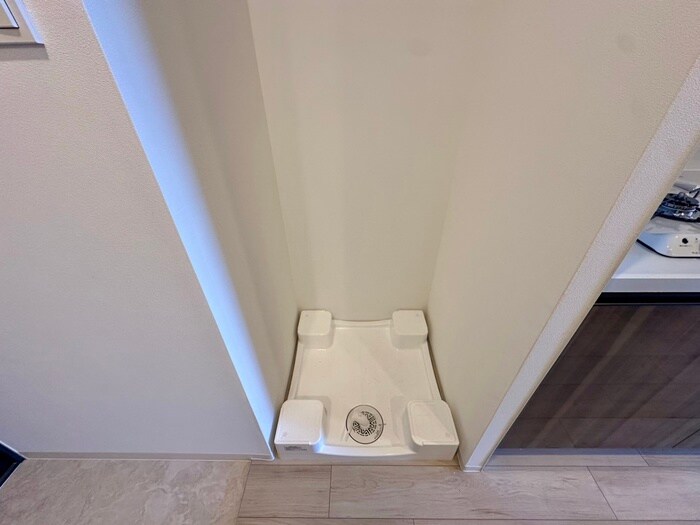 物件内観写真18　(洗濯機置場)