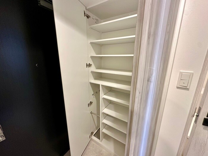 物件内観写真19　(靴箱)