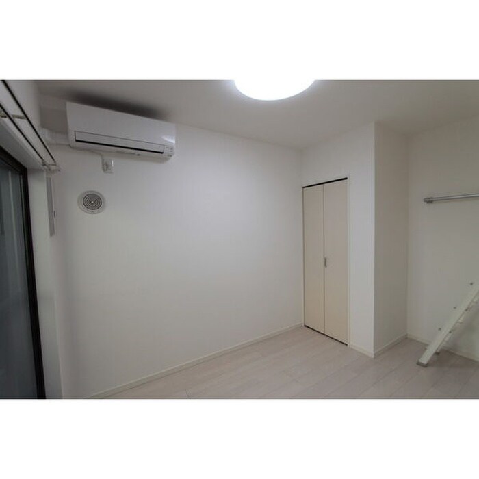 物件内観写真5　(居室)