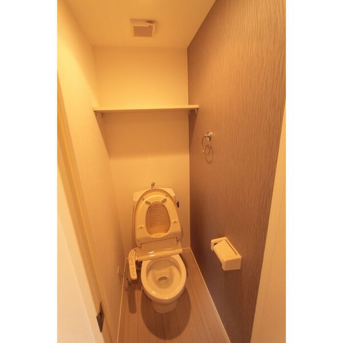 物件内観写真9　(トイレ)