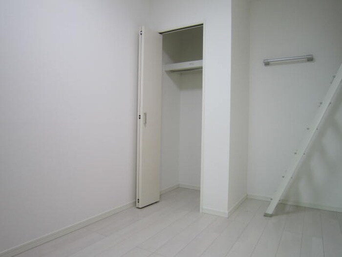 物件内観写真12　(収納)