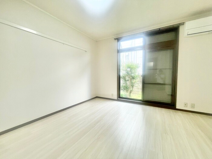 物件内観写真16　(居室)