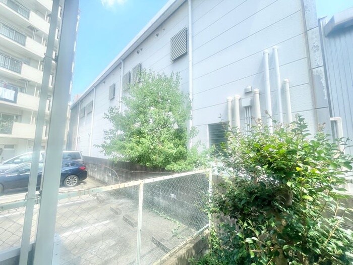 物件内観写真22　(室内からの展望)