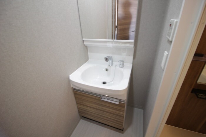 物件内観写真12　(洗面)