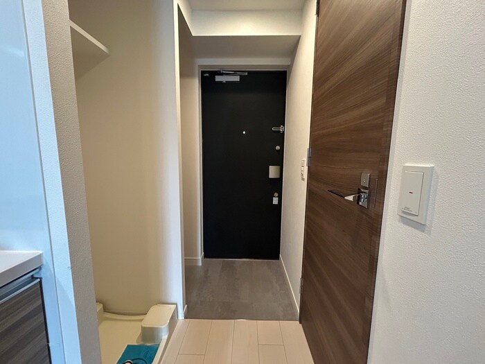 物件内観写真15　(玄関)
