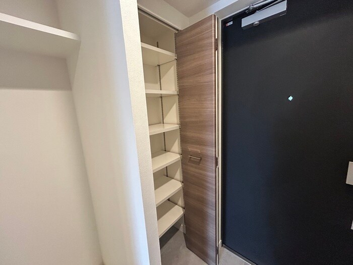 物件内観写真16　(靴箱)
