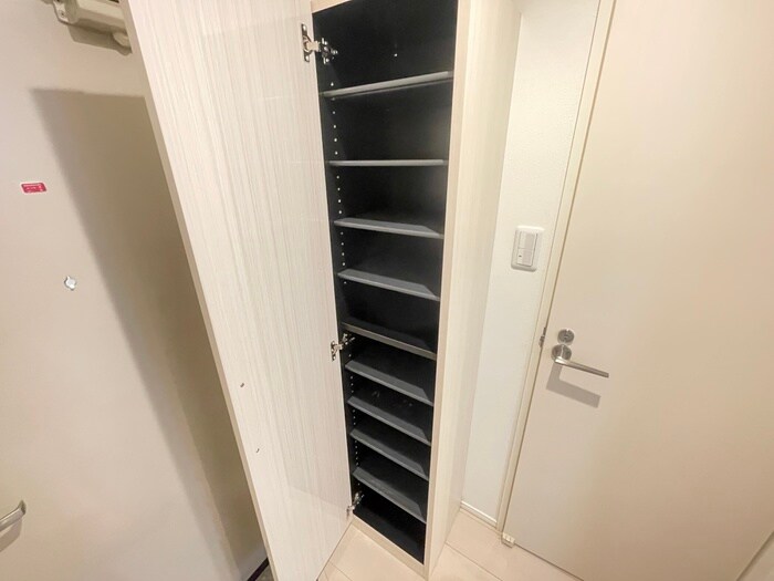 物件内観写真18　(靴箱)