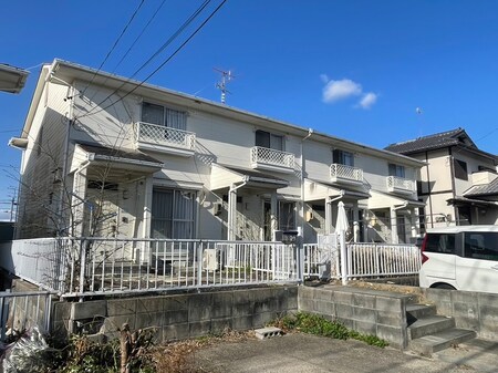 ホワイト文教台Ｂ棟外観写真