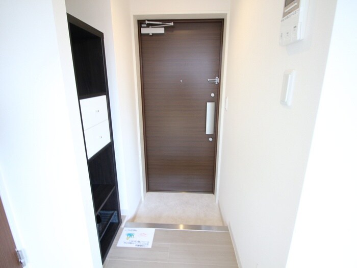 物件内観写真15　(玄関)