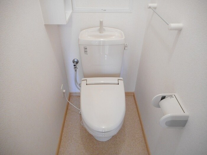 物件内観写真9　(トイレ)