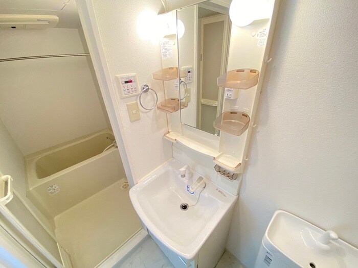 物件内観写真13　(洗面)