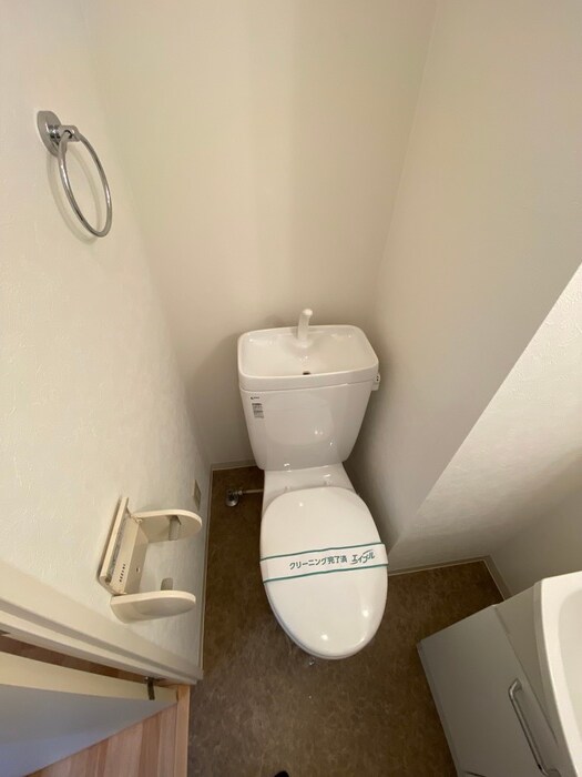 物件内観写真14　(トイレ)