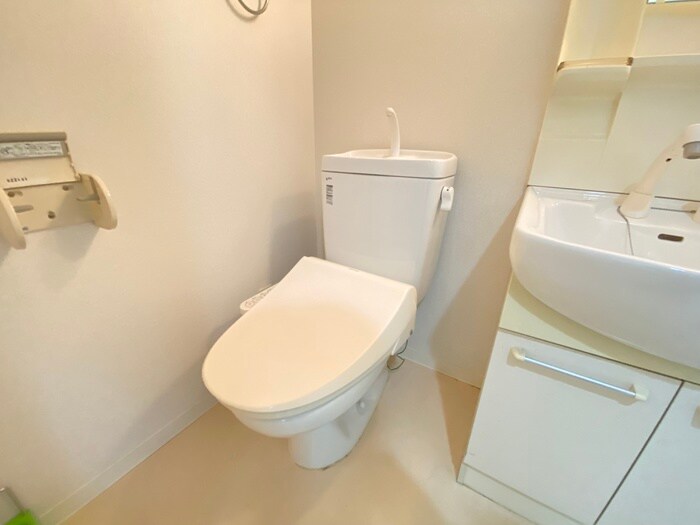 物件内観写真15　(トイレ)