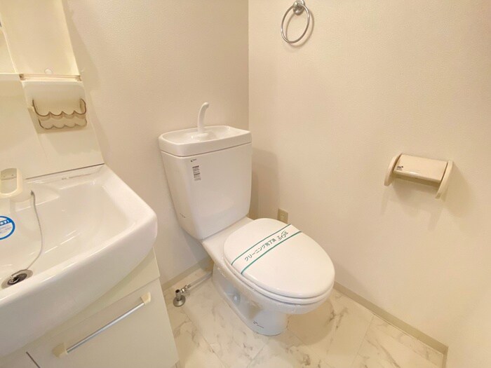 物件内観写真16　(トイレ)