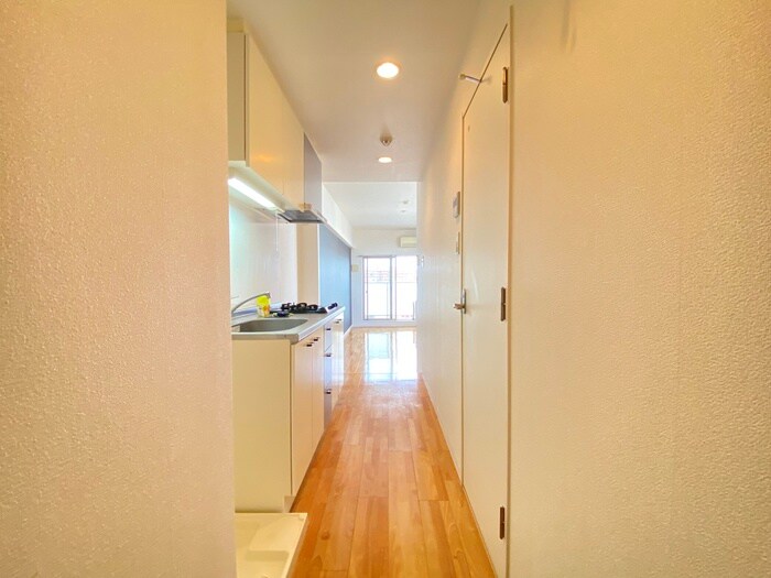 物件内観写真18　(廊下)