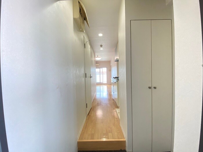 物件内観写真18　(廊下)