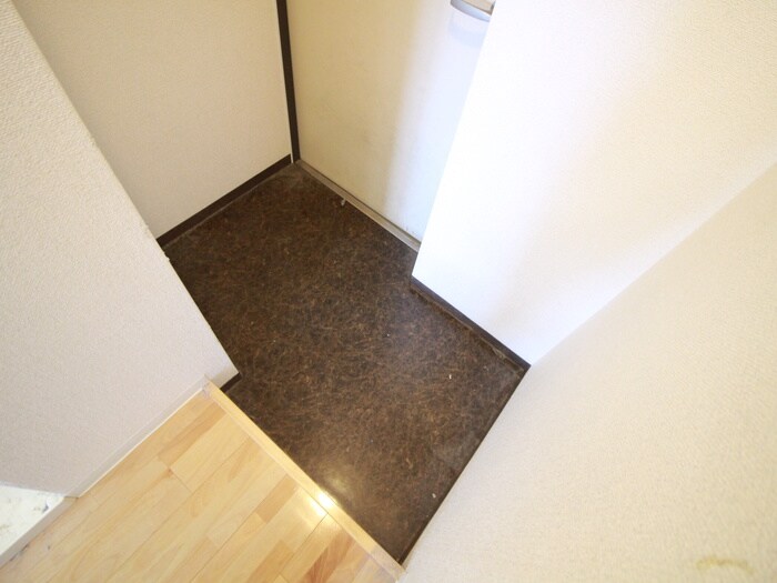 物件内観写真18　(玄関)