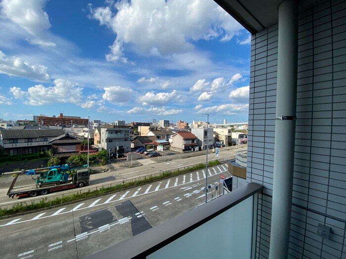 物件内観写真21　(室内からの展望)