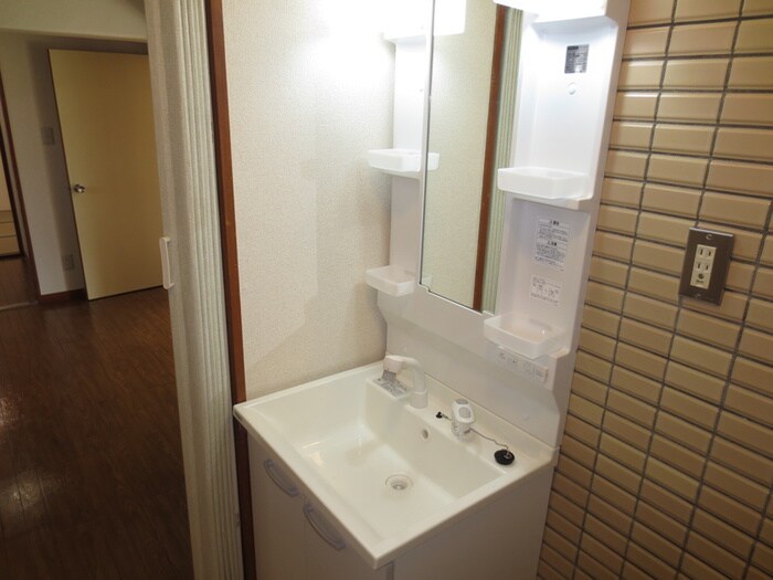 物件内観写真11　(洗面)