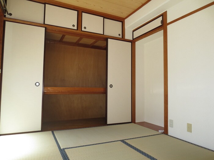 物件内観写真18　(収納)