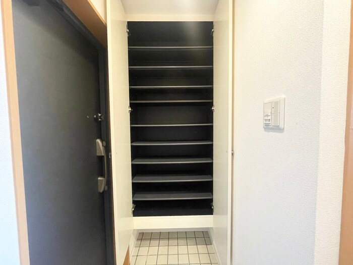 物件内観写真17　(靴箱)
