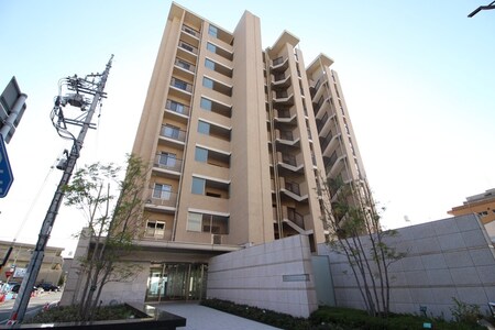 プラウドナゴヤドーム前（204）外観写真