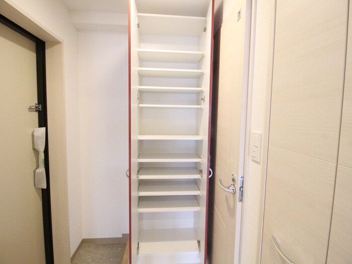 物件内観写真16　(靴箱)