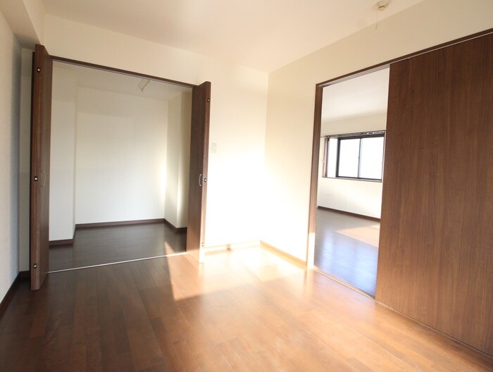 物件内観写真10　(居室)