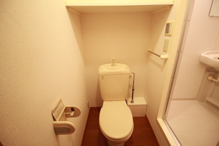 物件内観写真14　(トイレ)