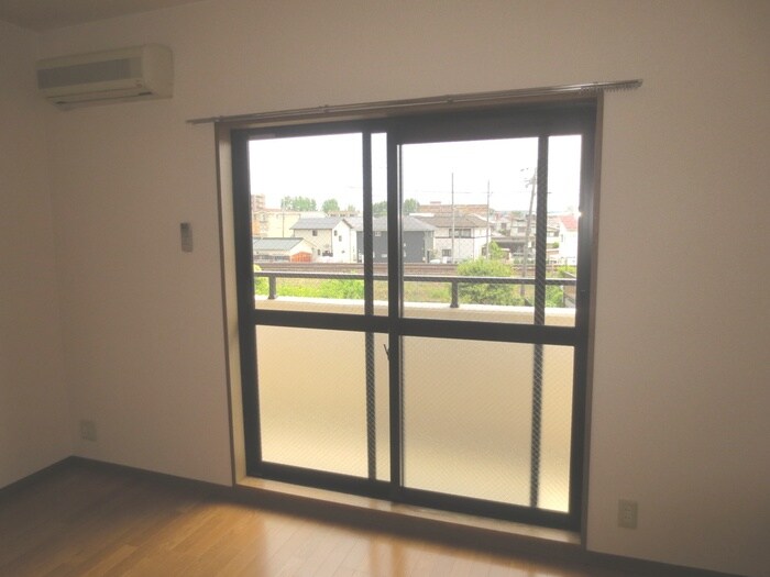 物件内観写真15　(居室)