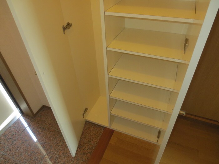 物件内観写真19　(靴箱)