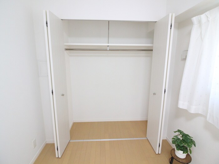 物件内観写真18　(収納)
