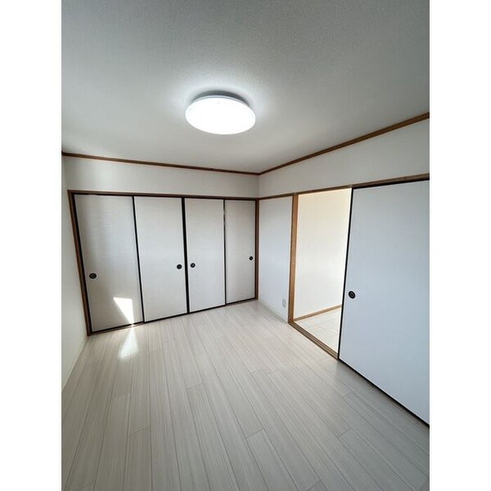 物件内観写真5　(居室)