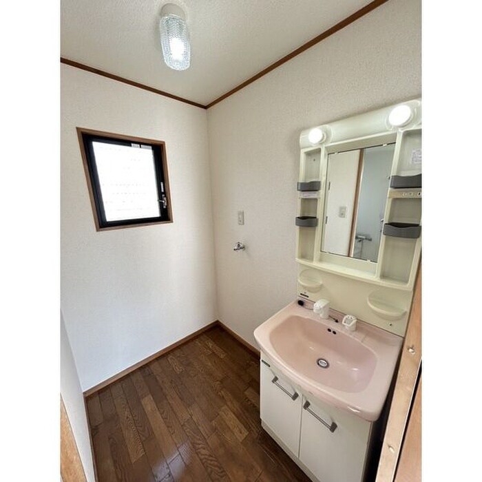 物件内観写真6　(洗面)