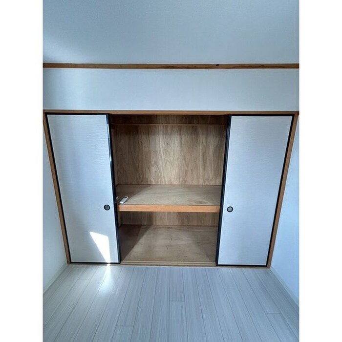 物件内観写真9　(収納)