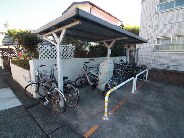 駐輪場