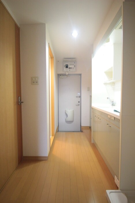 物件内観写真19　(廊下)