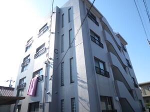 パークサイド今岡Ｃ外観写真