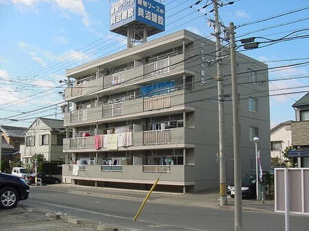 ロイヤル服部外観写真