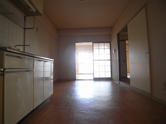 物件内観写真8　(居室)