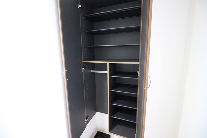 物件内観写真16　(靴箱)