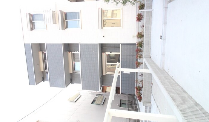 シオン佐古前の物件外観写真