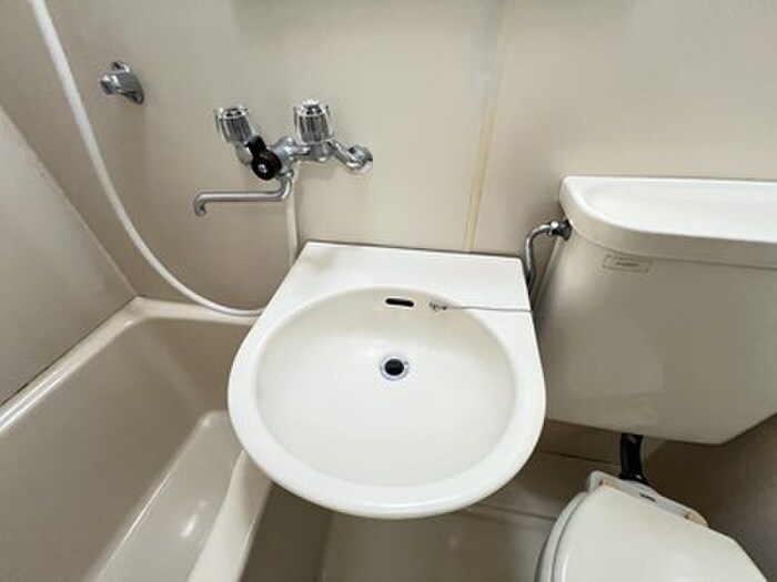 物件内観写真12　(洗面)