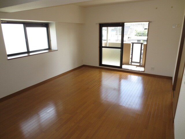 物件内観写真5　(居室)