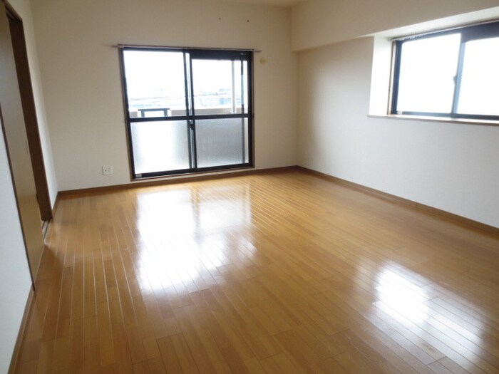 物件内観写真5　(居室)