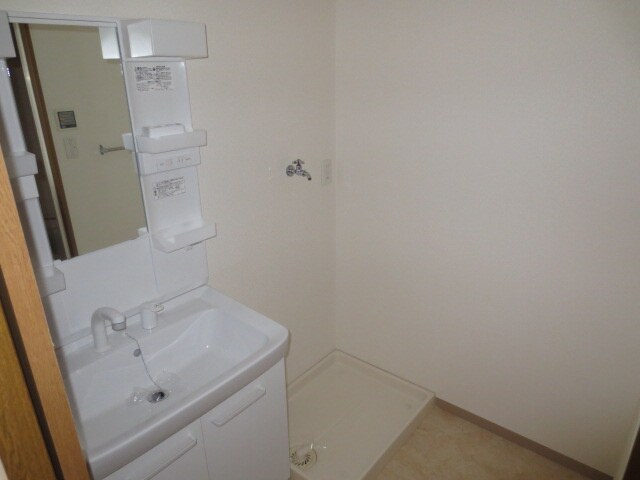 物件内観写真11　(洗面)