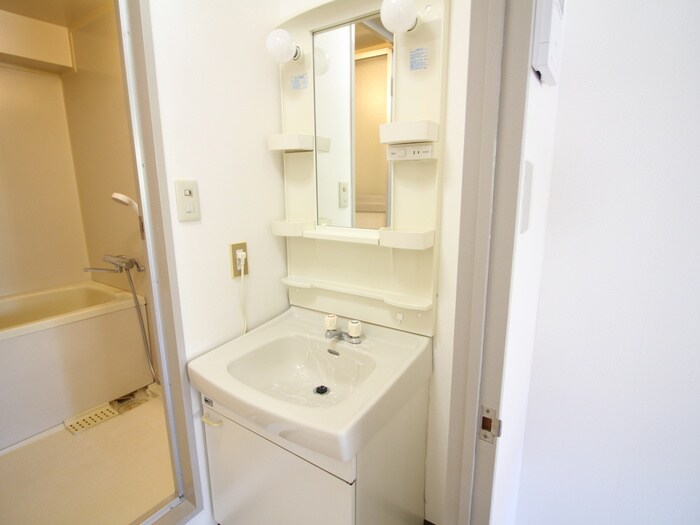 物件内観写真11　(洗面)