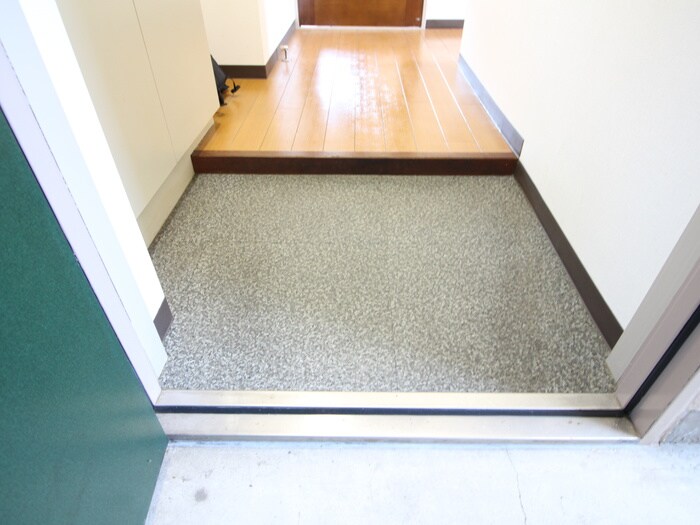 物件内観写真14　(玄関)