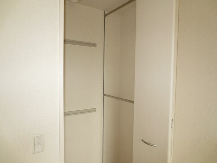 物件内観写真8　(収納)