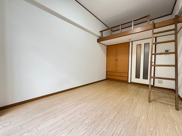 物件内観写真7　(居室)